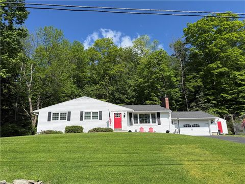 Homes For Sale - 3 College Park Drive<br/> Otsego County, Oneonta, NY 13820