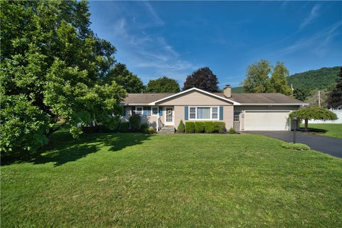 Homes For Sale - 9 Flint Road<br/> Big Flats, NY 14845