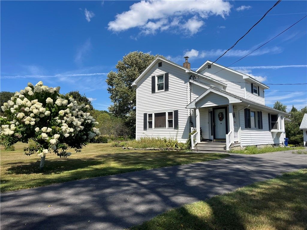 Photo of 196 Short Crumhorn Road, Maryland, NY 12116 (MLS # R1650515)