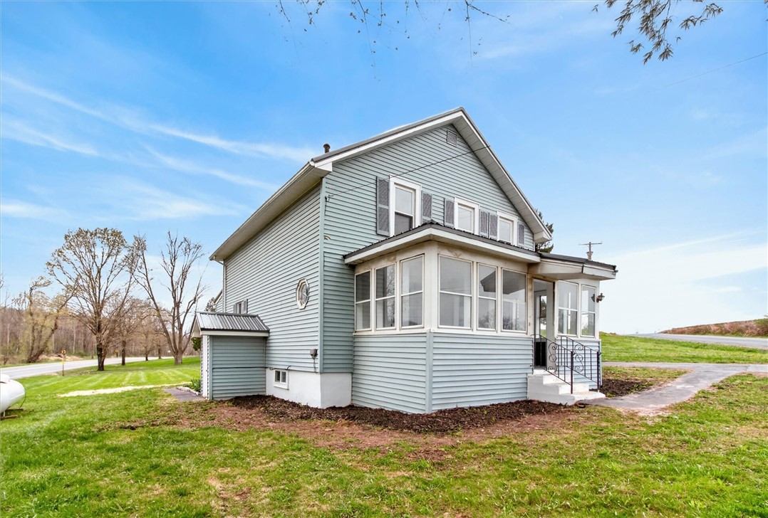 9025 Lock Berlin Road