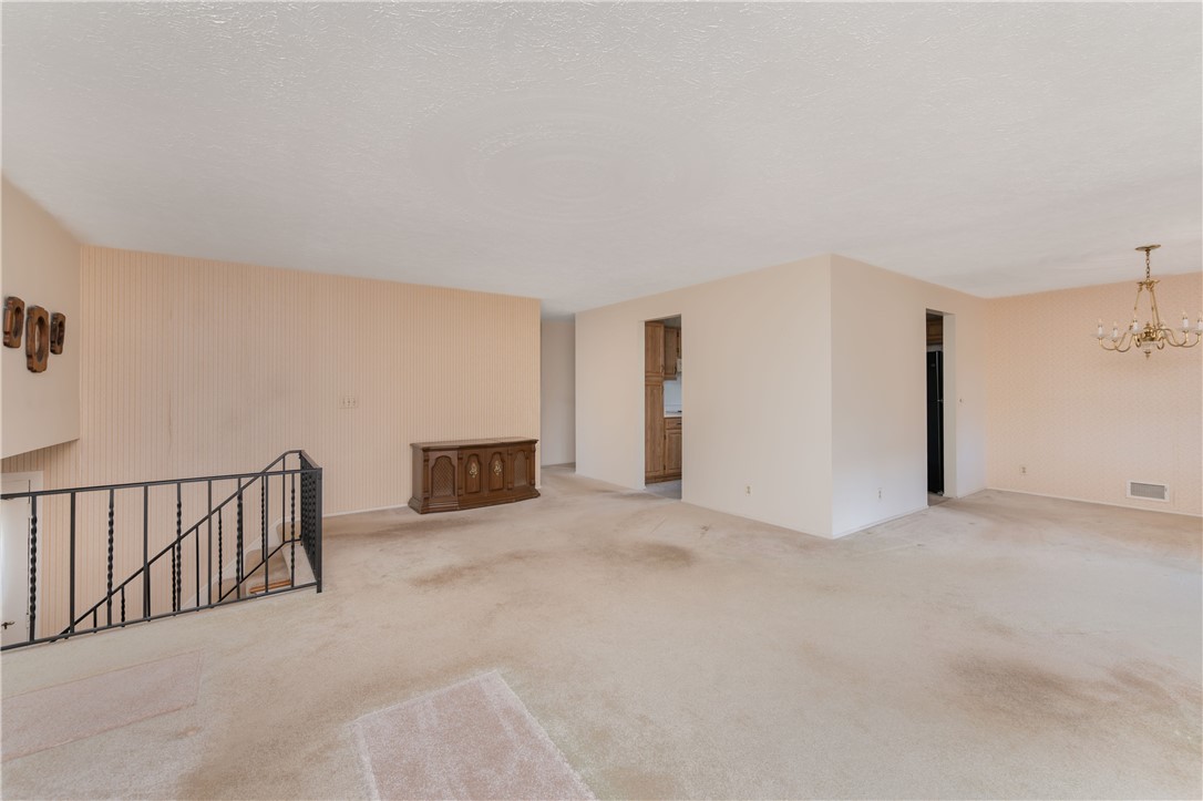49 Courtly Circle, Greece, New York image 8