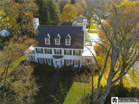 Photo for 717 W Henley Street