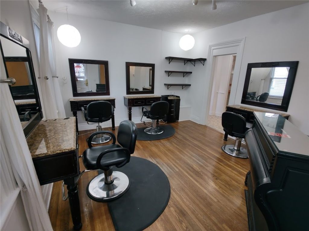 Photo of 72 and half Park Avenue, Rochester, NY 14607 (MLS # R1456535)