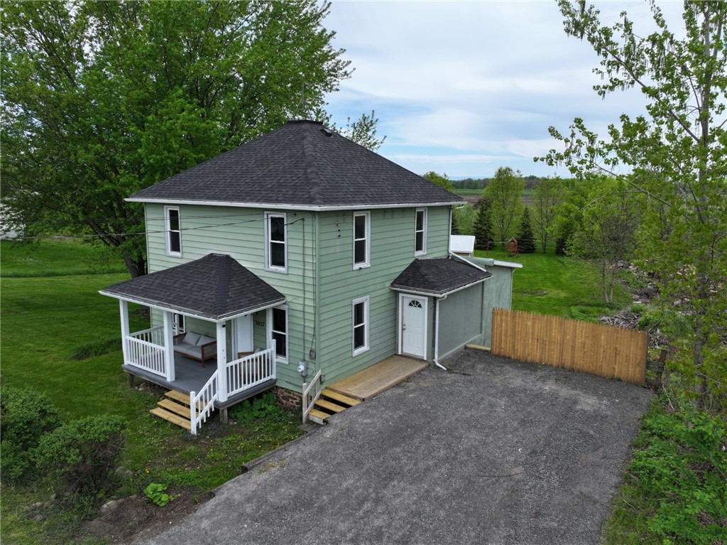 3057 Ridge Road, Williamson, New York image 1