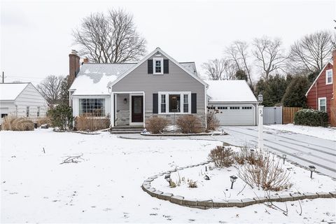 24 woodcrest drive rochester ny 14625