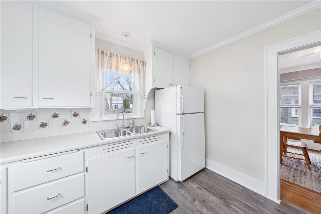 51 Lanvale Park, Irondequoit, New York image 12