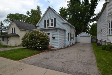 156 Parce Ave Fairport NY 14450