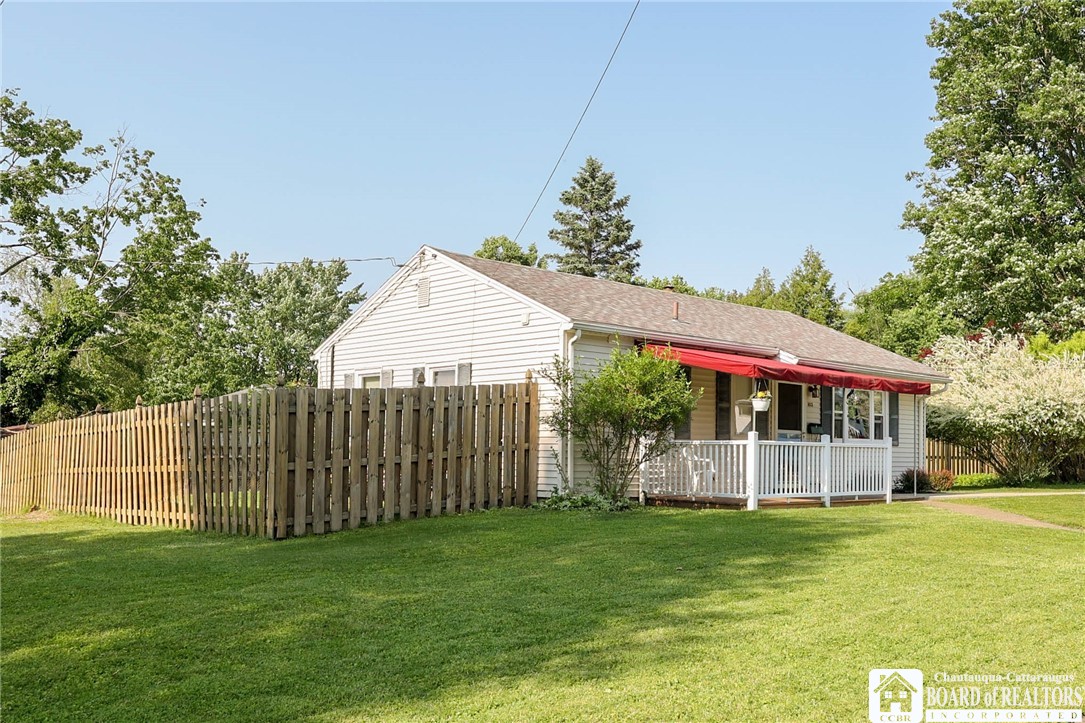 103 Springdale Avenue, Jamestown, New York image 2