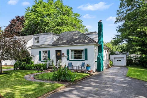 Tiny photo for 748 Eaton Road, Irondequoit, NY 14617 (MLS # R1693496)
