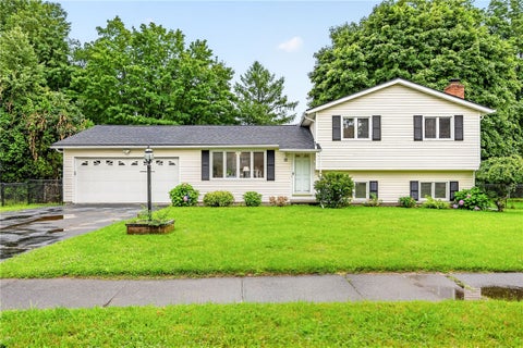 Photo of 12 Teresa Circle, Gates, NY 14624 (MLS # R1702087)