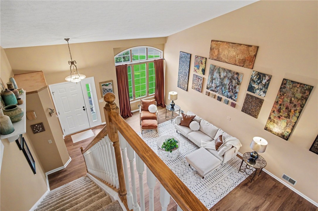 12 Foxtail Ln