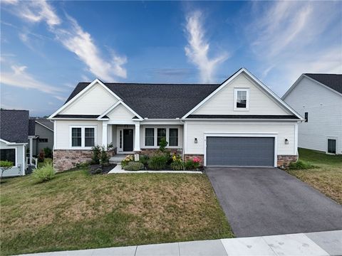 Homes For Sale - 4 Black Wood Circle<br/> Monroe County, Pittsford, NY 14534