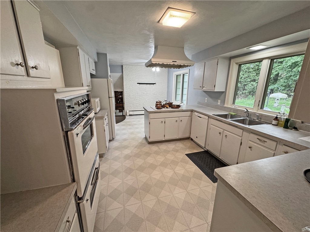 41 Washington Road, Pittsford, New York image 12