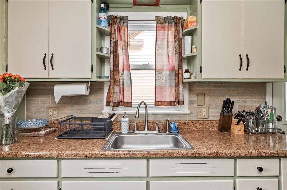 237 Ridgecrest Road, Greece, New York image 6