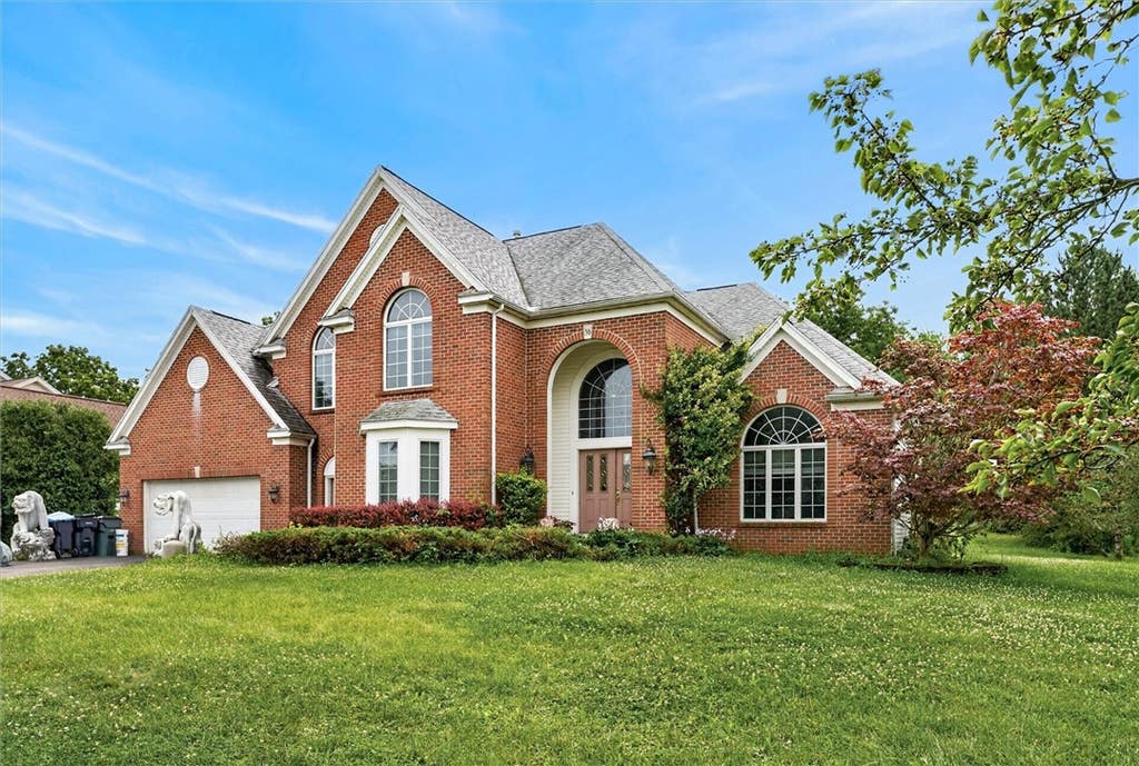 Photo of 36 Orange Tree Circle, Chili, NY 14624 (MLS # R1705017)