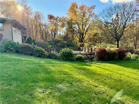 Tiny photo for 360 Plank Road, Walworth, NY 14502 (MLS # R1648351)