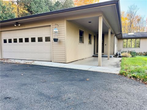 Tiny photo for 360 Plank Road, Walworth, NY 14502 (MLS # R1648351)