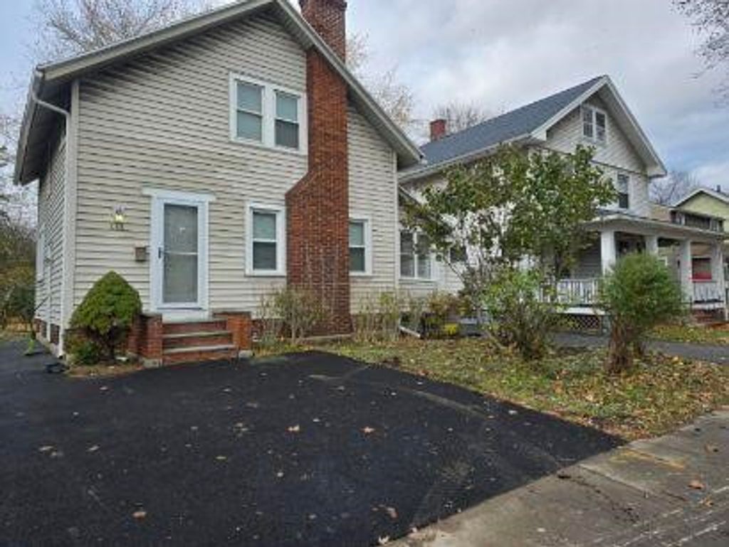 Photo of 188 Scottsville Road, Rochester, NY 14611 (MLS # R1650823)