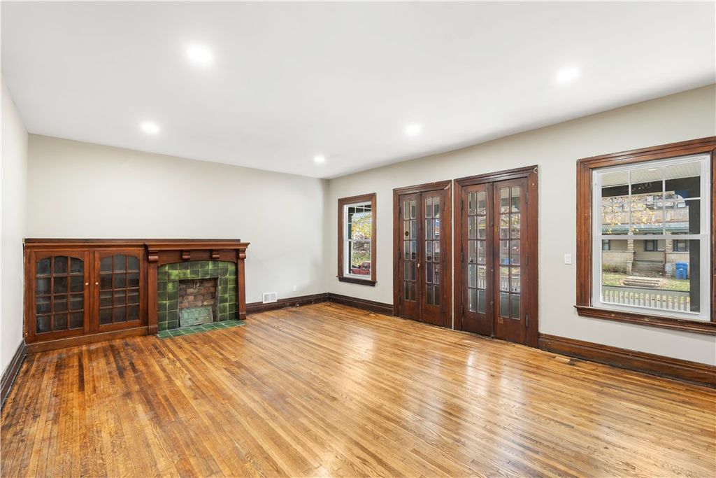 Photo of 483 Alexander Street #4, Rochester, NY 14605 (MLS # R1647265)