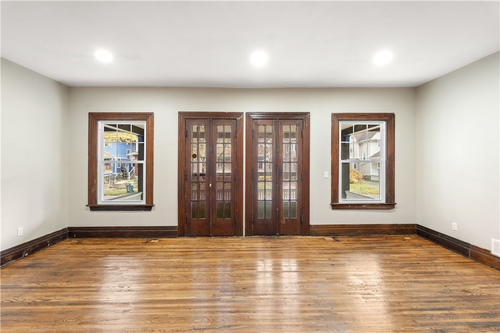 Photo of 483 Alexander Street #4, Rochester, NY 14605 (MLS # R1647265)