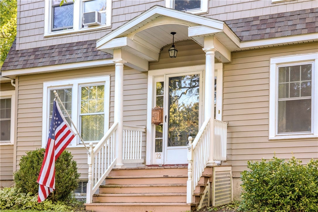 32 Maxwell Avenue