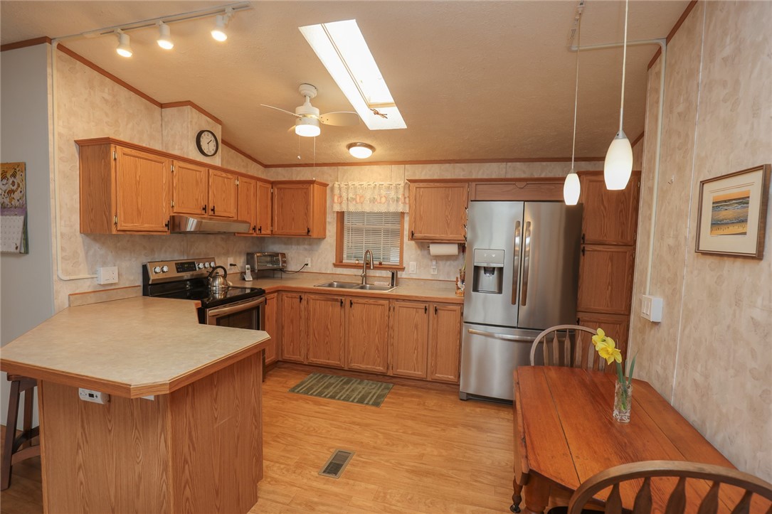 164 Niagara Way Way #164, Manchester, New York image 14