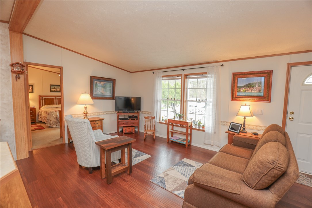 164 Niagara Way Way #164, Manchester, New York image 9