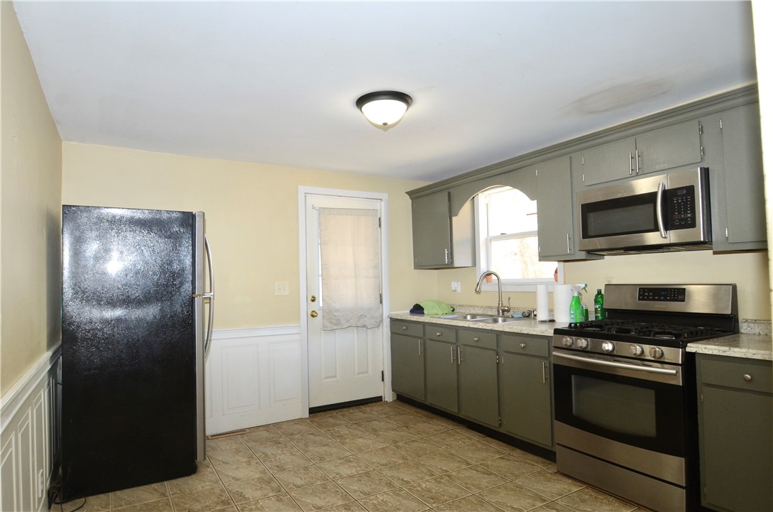 277 W 10th Street, Elmira, New York image 5