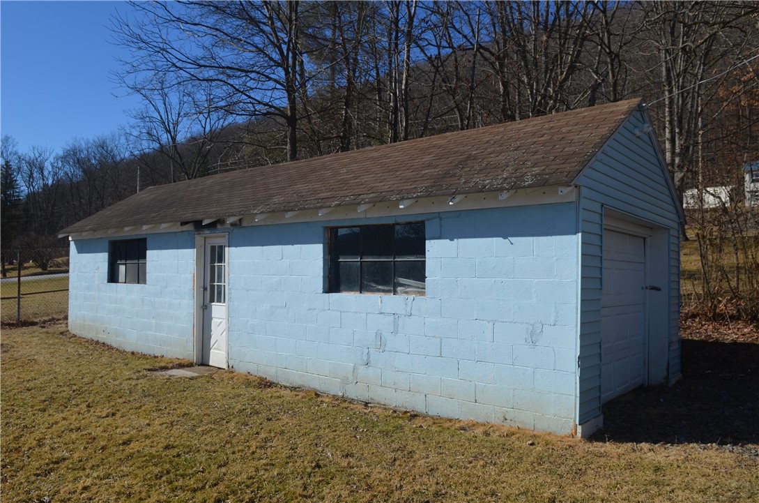 277 W 10th Street, Elmira, New York image 17