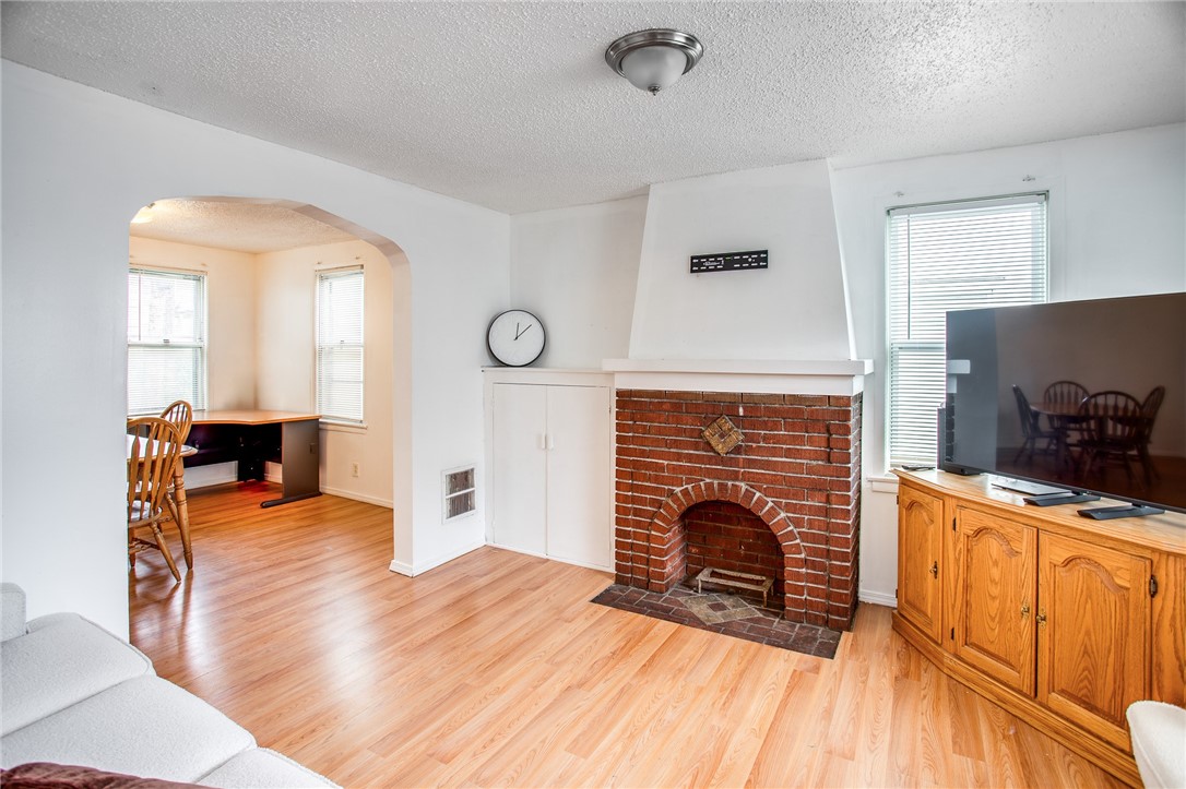 239 Weyl St, Rochester, New York image 3