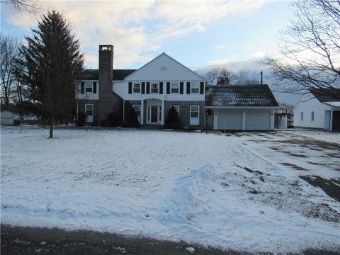 132 Highland Avenue Newark NY 14513