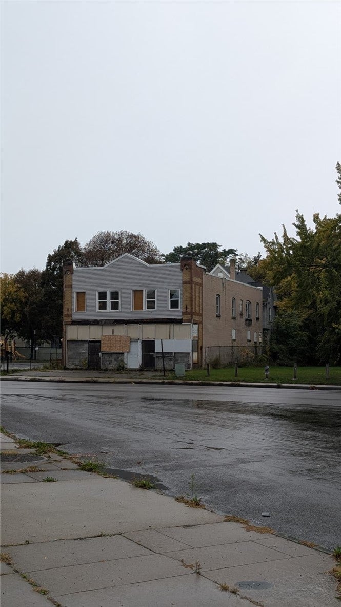 Photo of 151 Webster Avenue, Rochester, NY 14609 (MLS # R1720973)