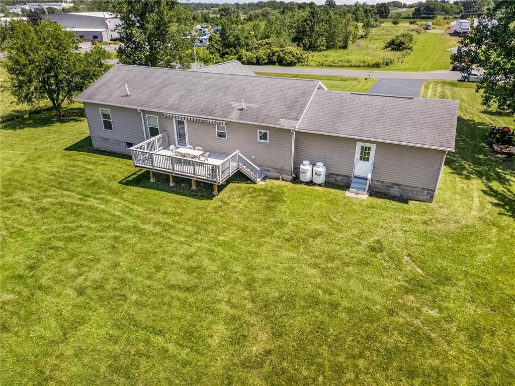 Photo of 435 Sanford Road S, Riga, NY 14428 (MLS # R1700583)