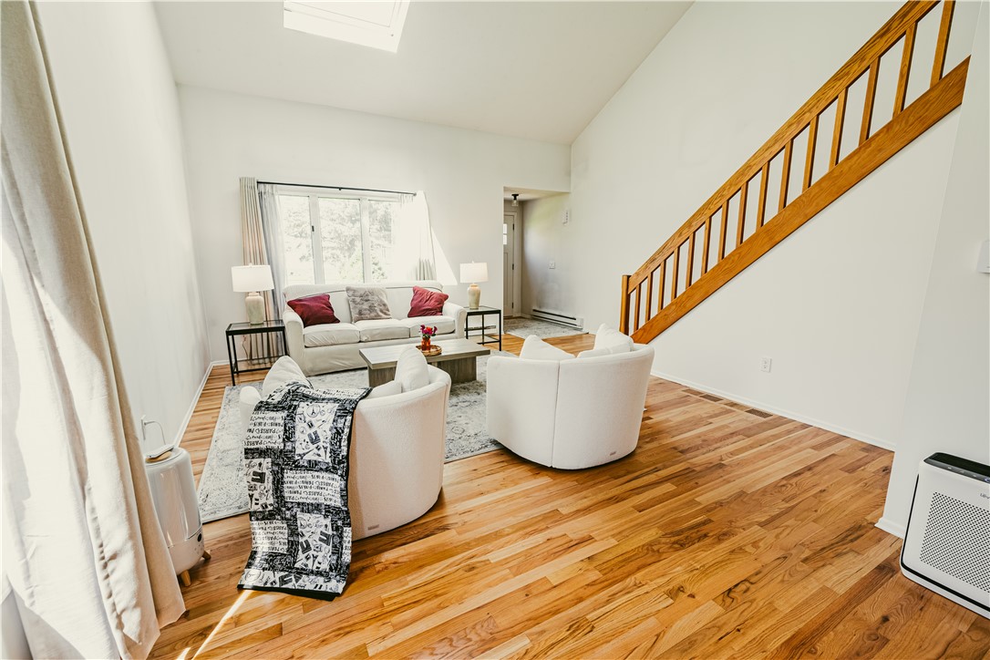 8 Chiswick Drive