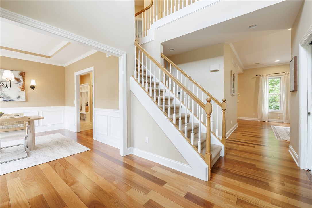 Search Properties 2 6834 colyer xing
