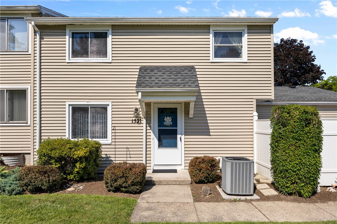 Search Properties 2 1521 aster terrace