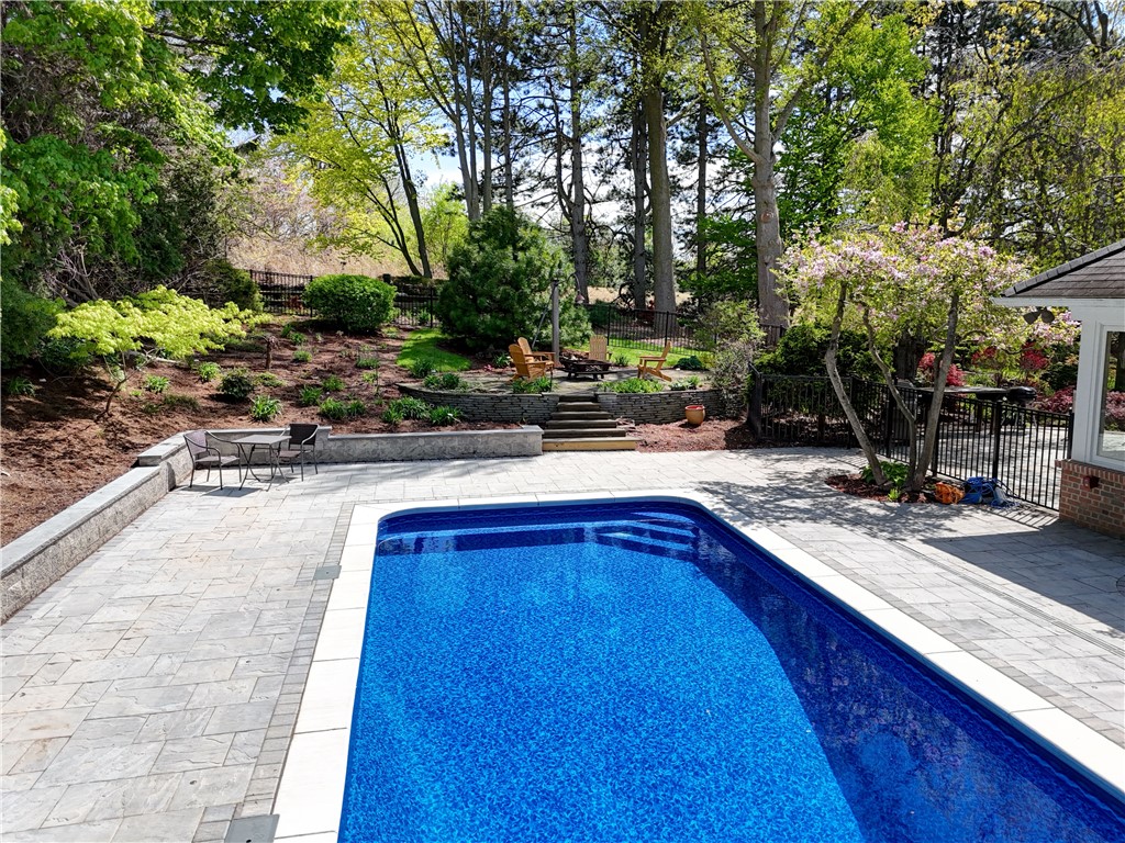 157 W Jefferson Road
