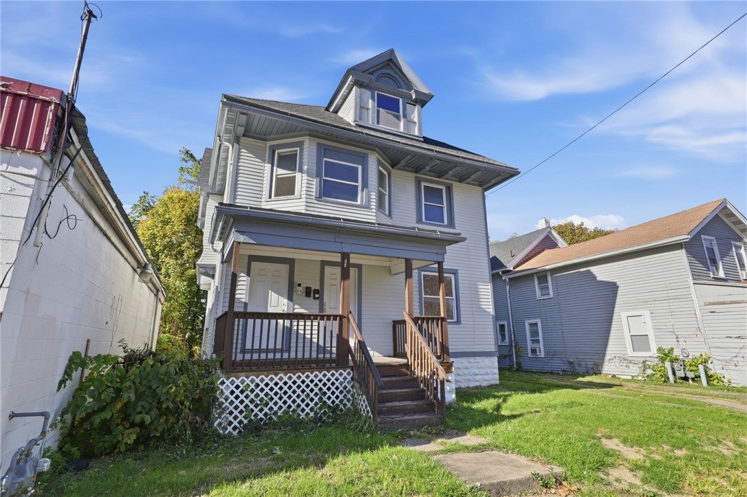 588 Brown Street