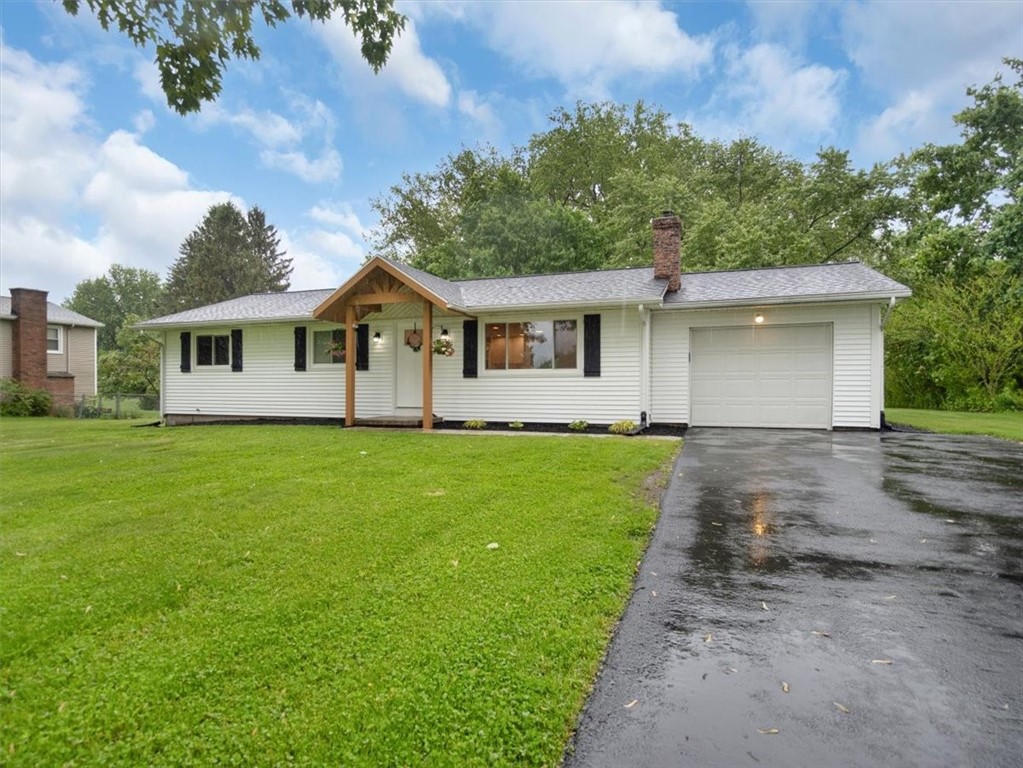 2192 Bear Creek Dr Drive, Ontario, New York image 4