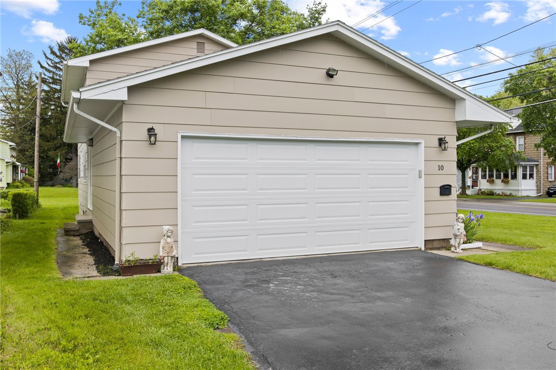 10 De Paul Drive, East Rochester, New York image 37