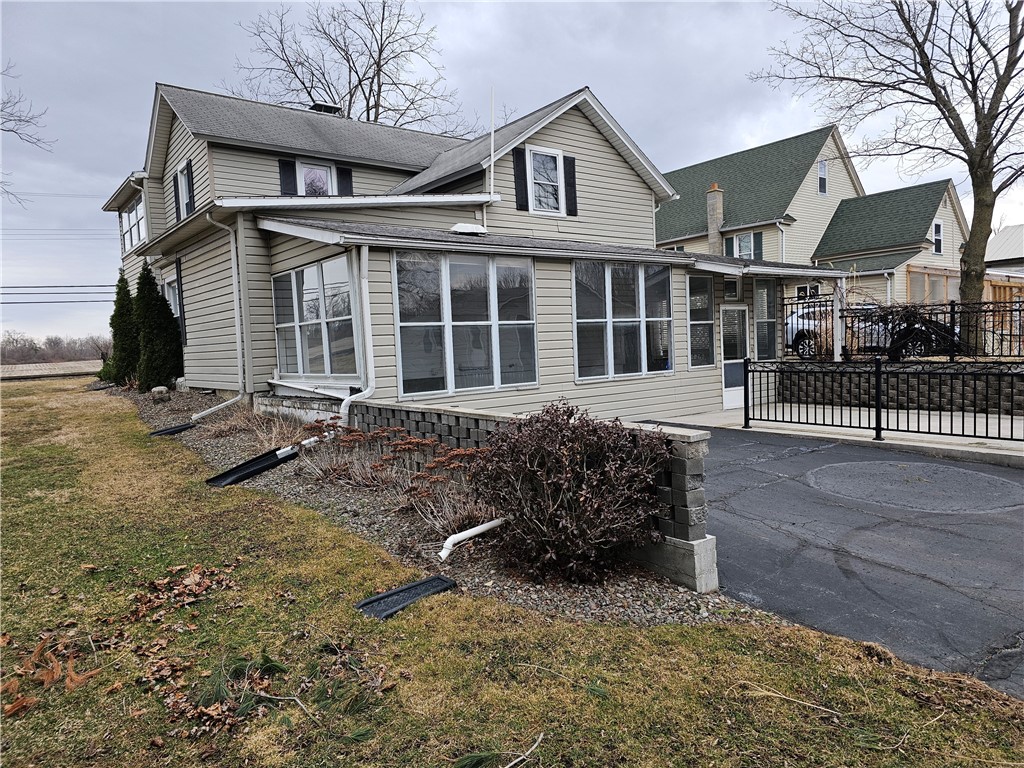 256 E Franklin Street, Horseheads, New York image 2