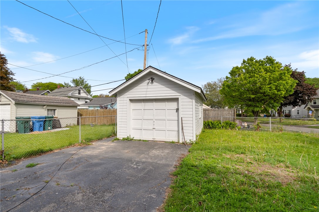 16 Mapledale Street