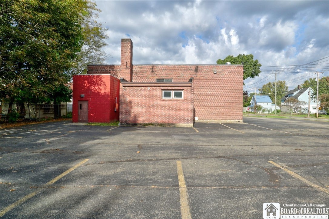 6 S Alberta Street