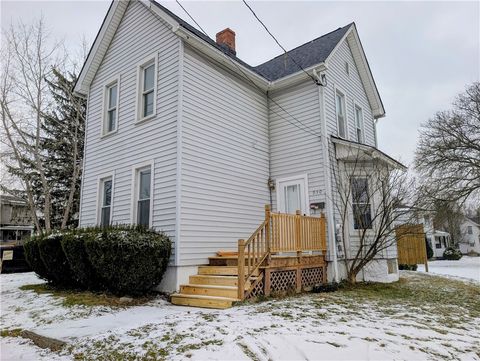 Photo of 950 N Main Street, Elmira City, NY 14901 (MLS # R1654468)