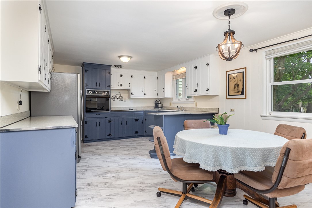33 Fox Meadow Road, Greece, New York image 5