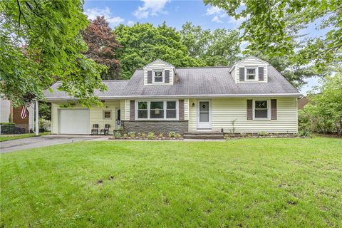 33 Fox Meadow Road Rochester NY 14626