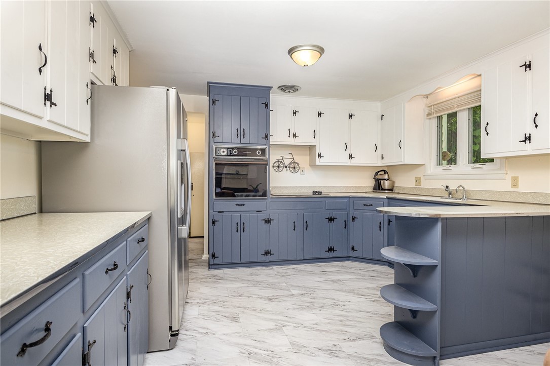 33 Fox Meadow Road, Greece, New York image 7