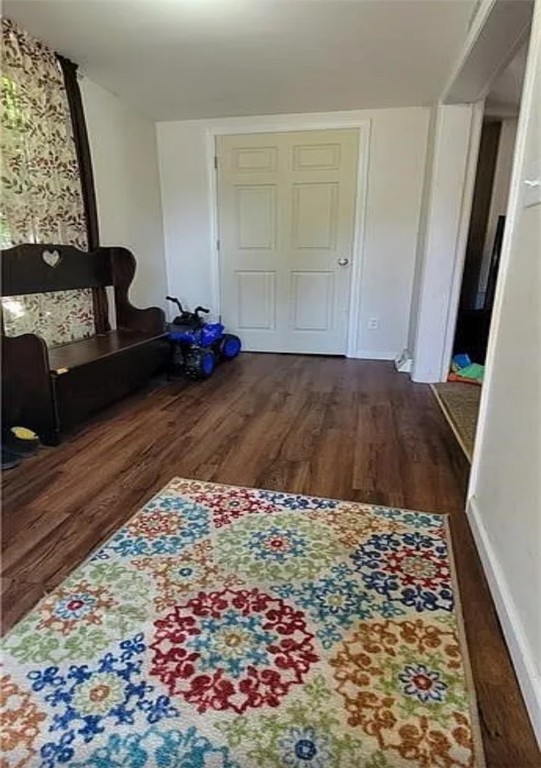 Shelby, New York 14103, United States, 3 Bedrooms Bedrooms, ,1 BathroomBathrooms,Residential,Pending,98815