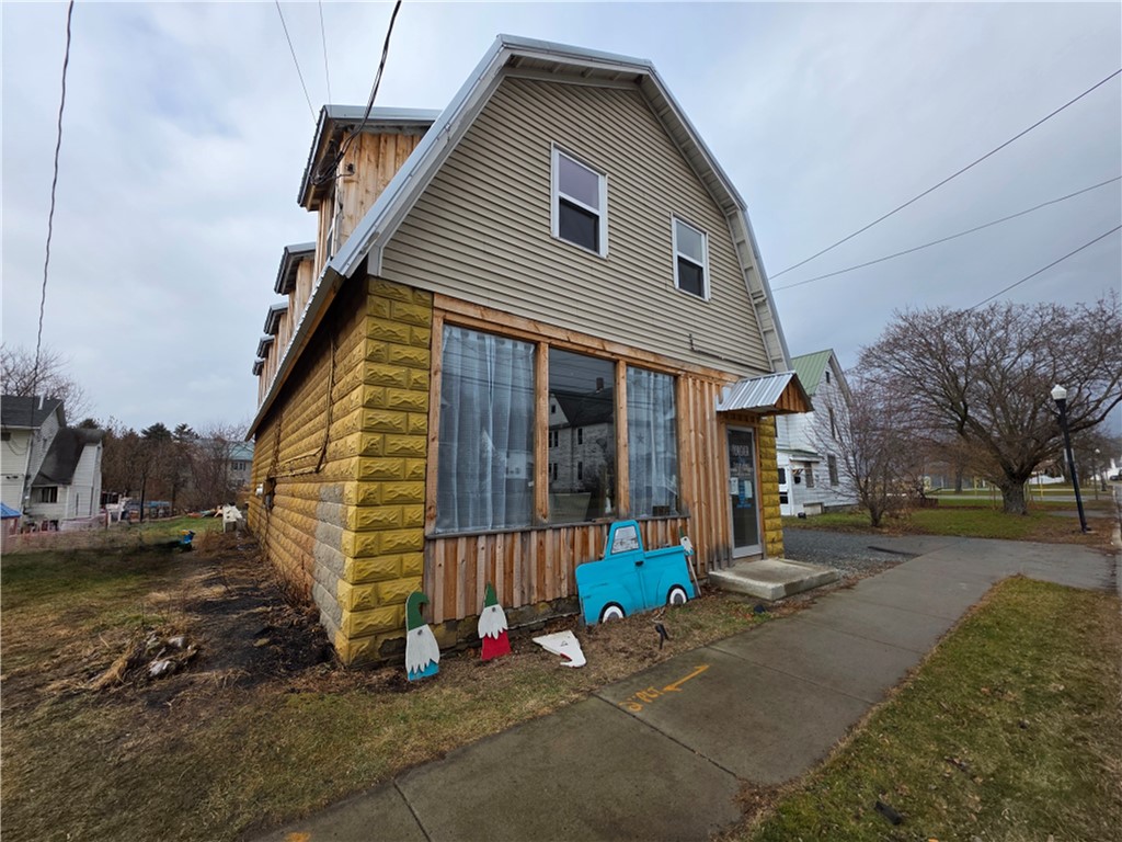 207 east avenue