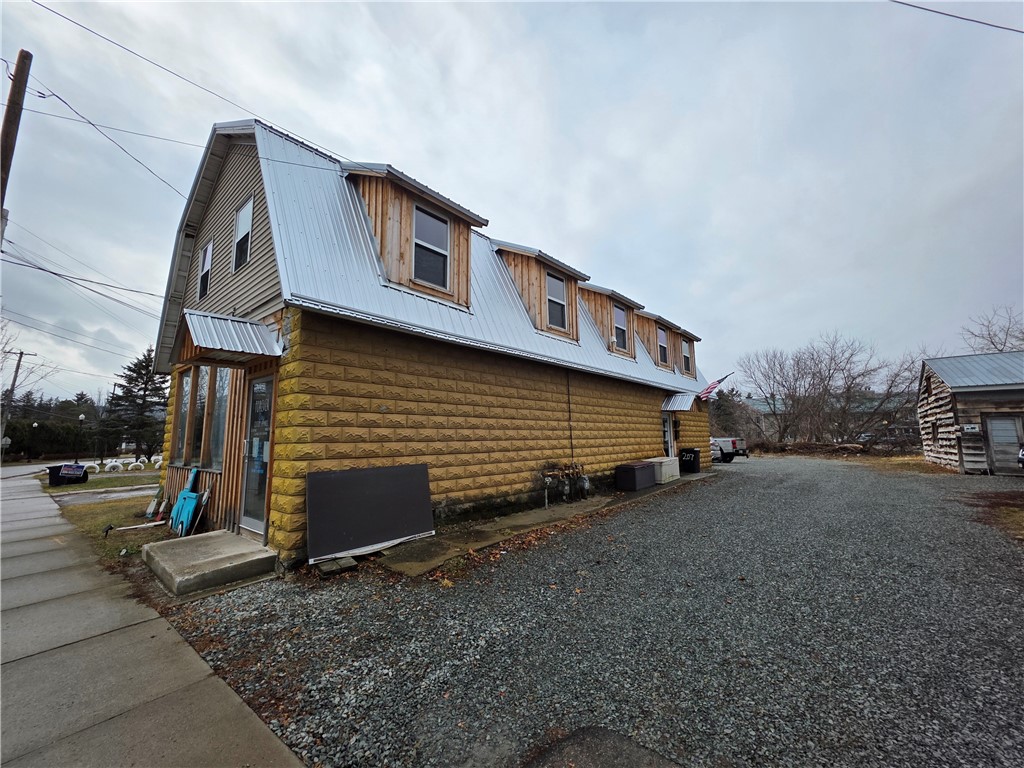 207 east avenue